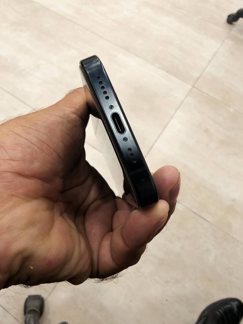 Apple iPhone 15 Pro 5