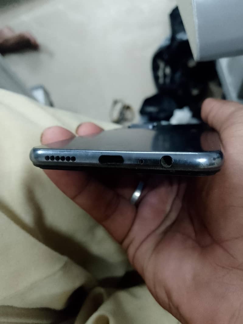Vivo V21e 4