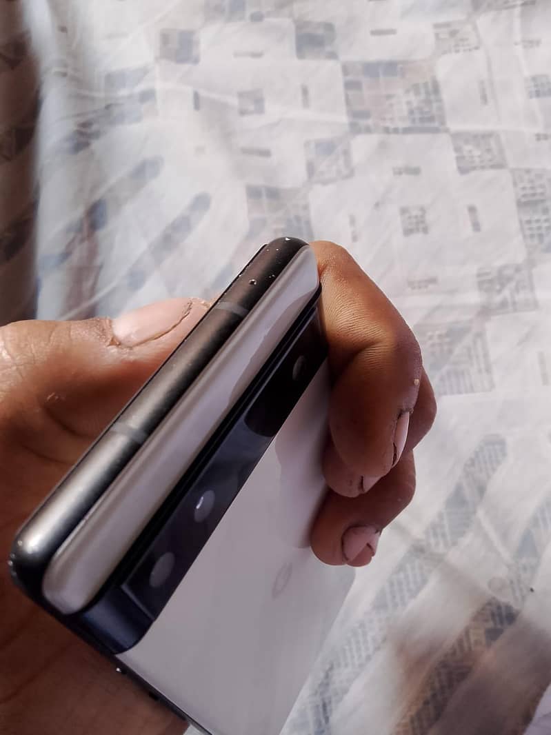 Google Pixel 6a 4