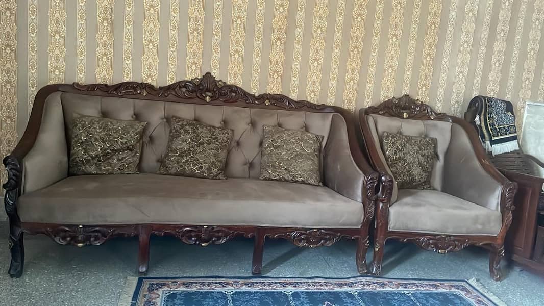 chanioti sofa 1