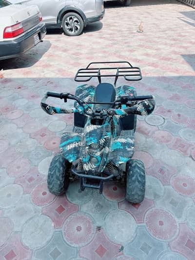 quad bike for sale very good condition but battery aer missing