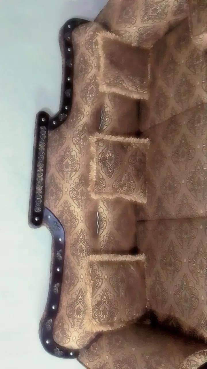 sofa set with table 3