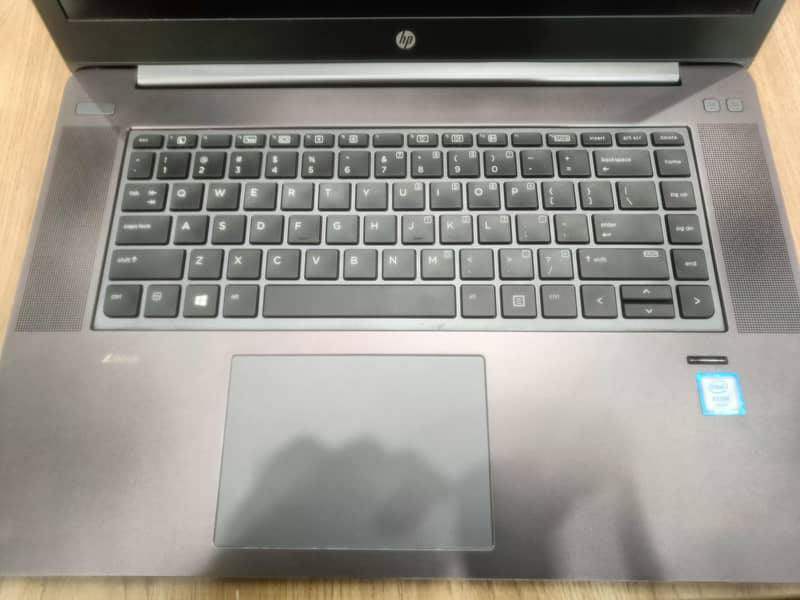 HP Workstation Intel Xeon CPU E5-1630 2