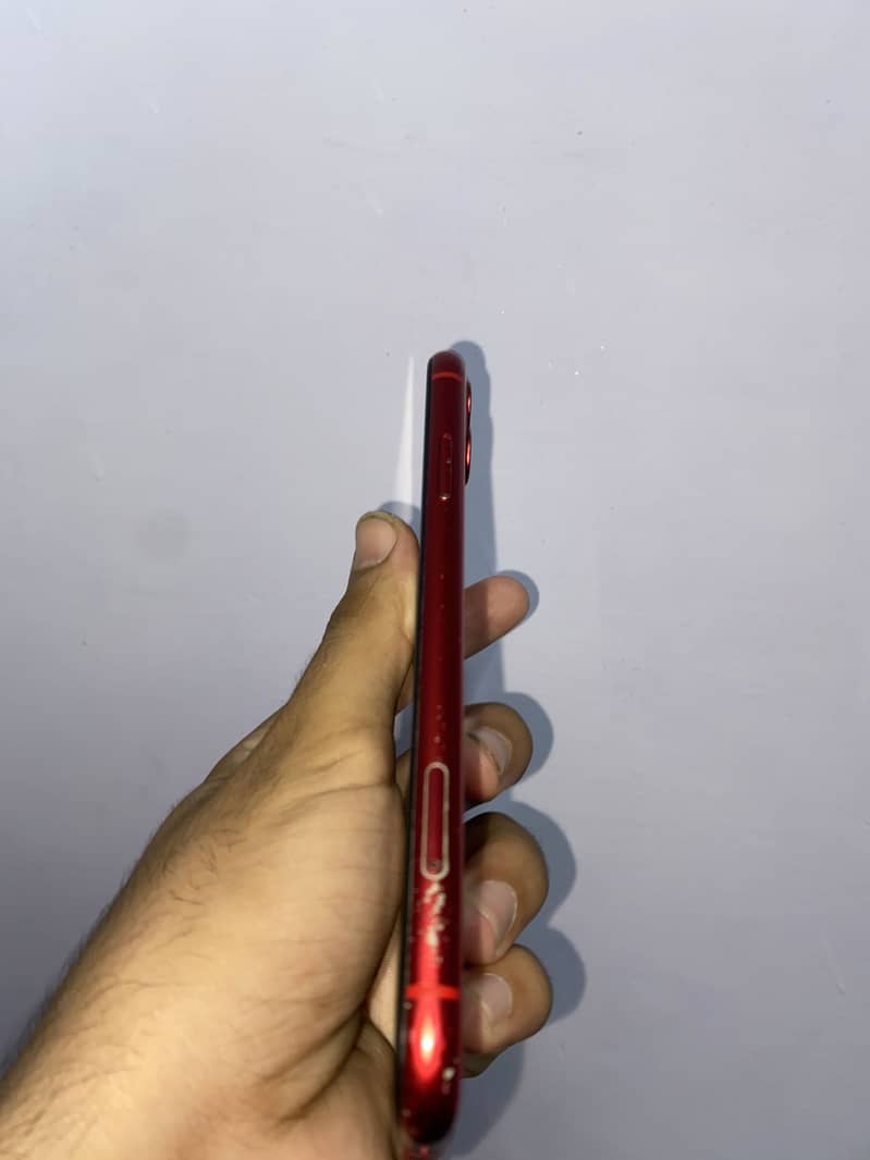 iPhone 11 3