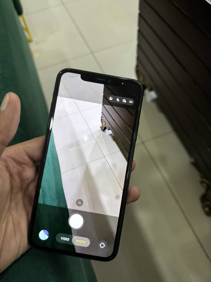 Apple iPhone 11 Pro Max 5