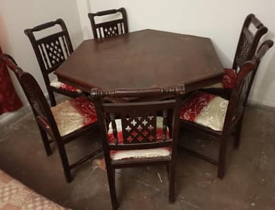 wooden dinning table