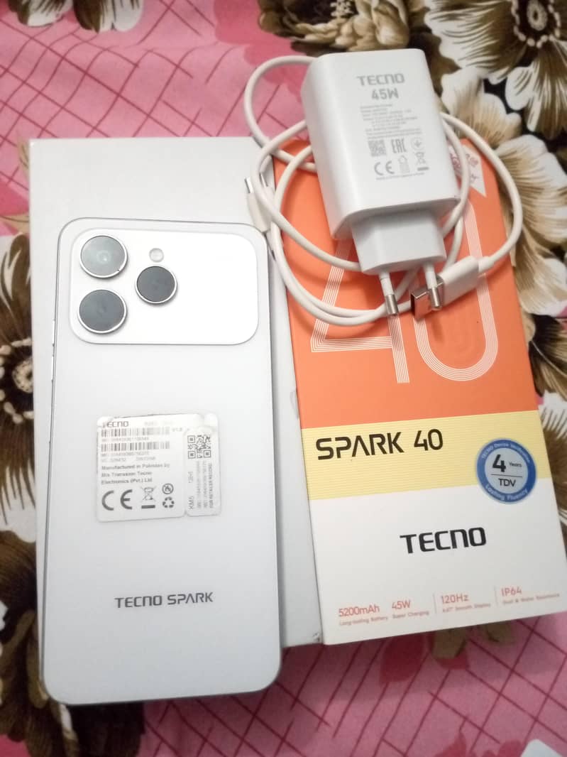 Tecno spark 40 3
