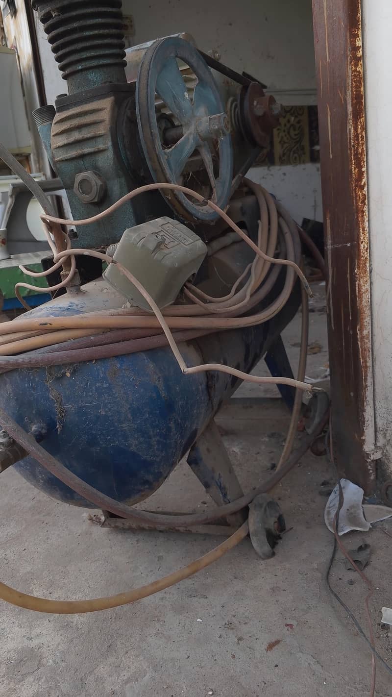Spray Paint compressor 1