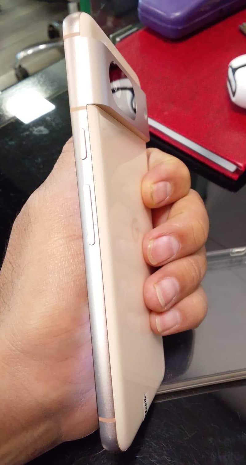 Pixel 8 3