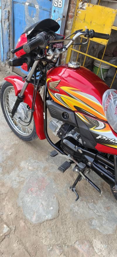 Honda pridor 25/26 open latter APL 03396464638 new condition bike