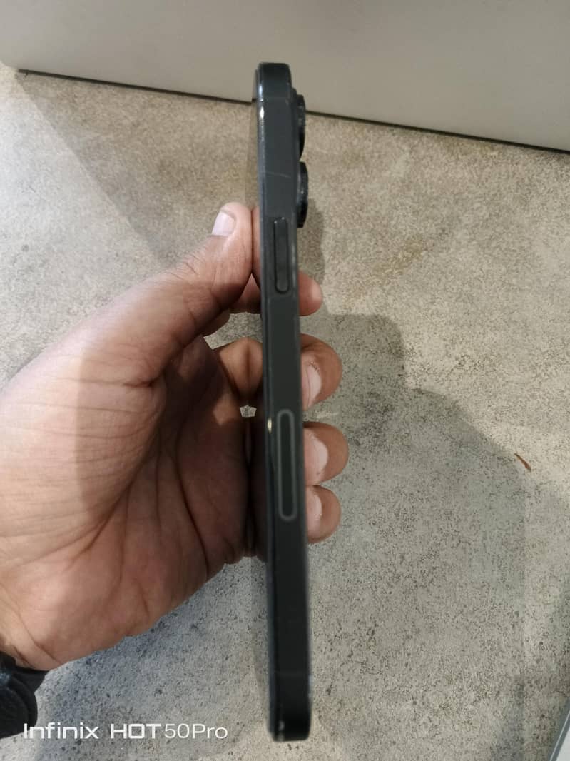 Apple iPhone 14 Pro Max 4