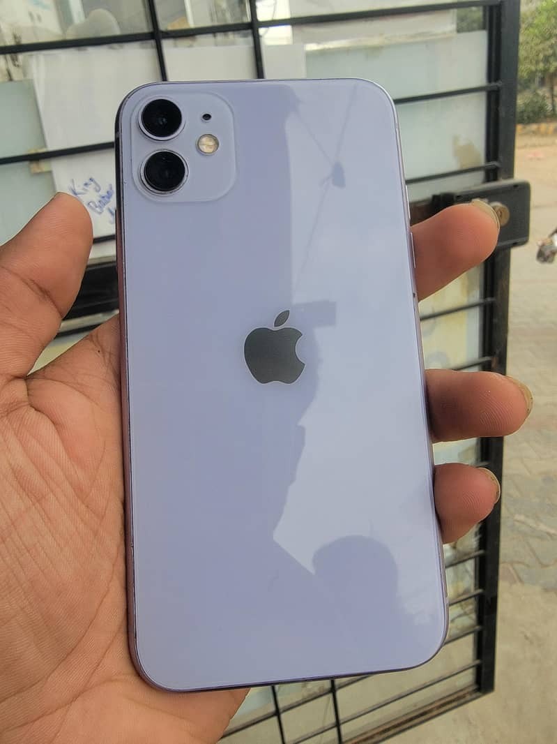 Apple iPhone 11 0