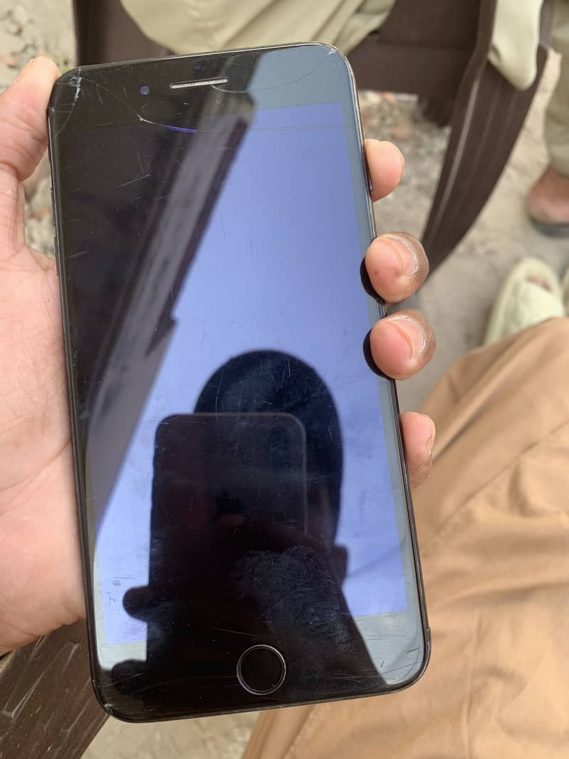 Apple iPhone 7 Plus 2