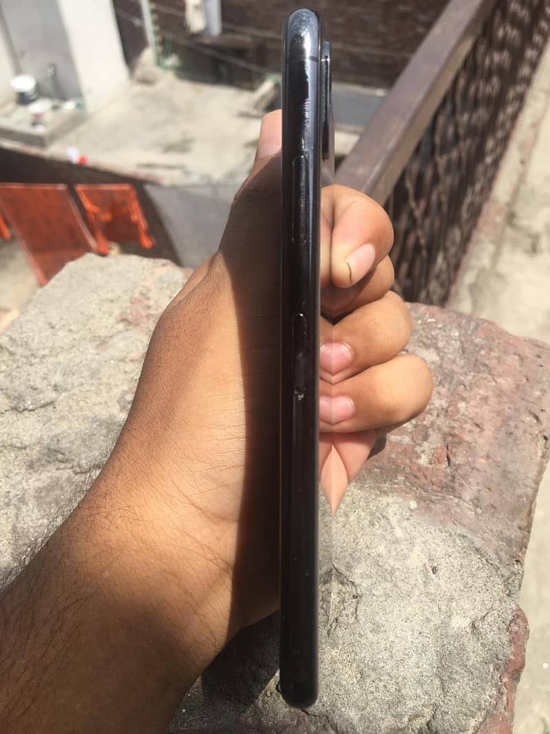 Apple iPhone X 2