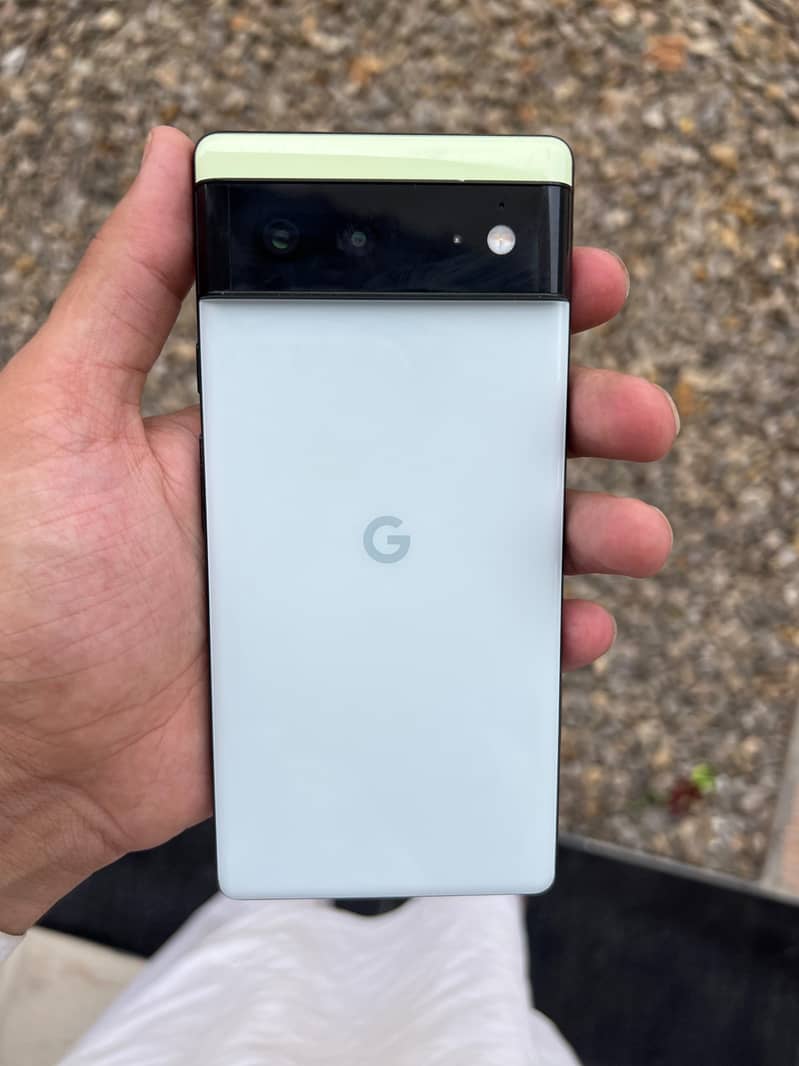 Google Pixel 6 4