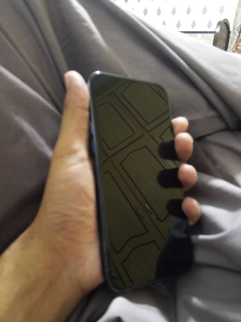 Apple iPhone 13 Pro Max 2