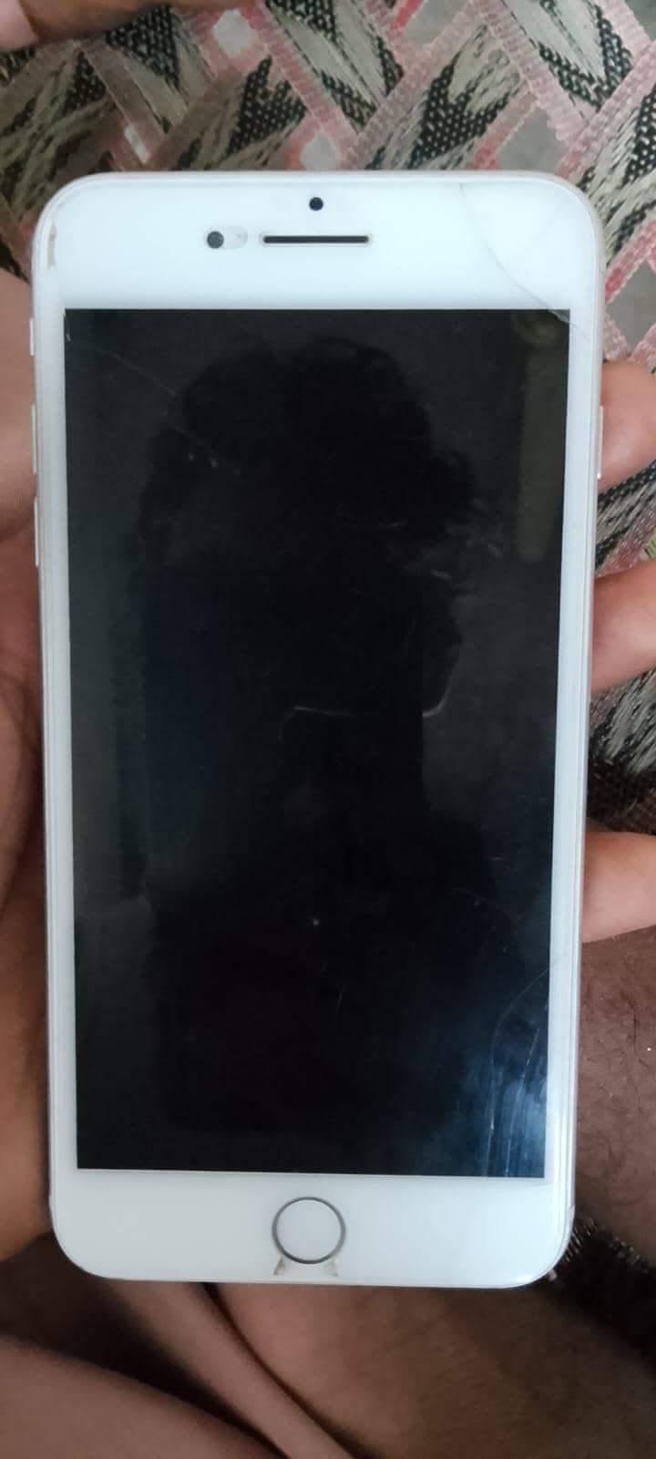 Apple iPhone 7 Plus 1