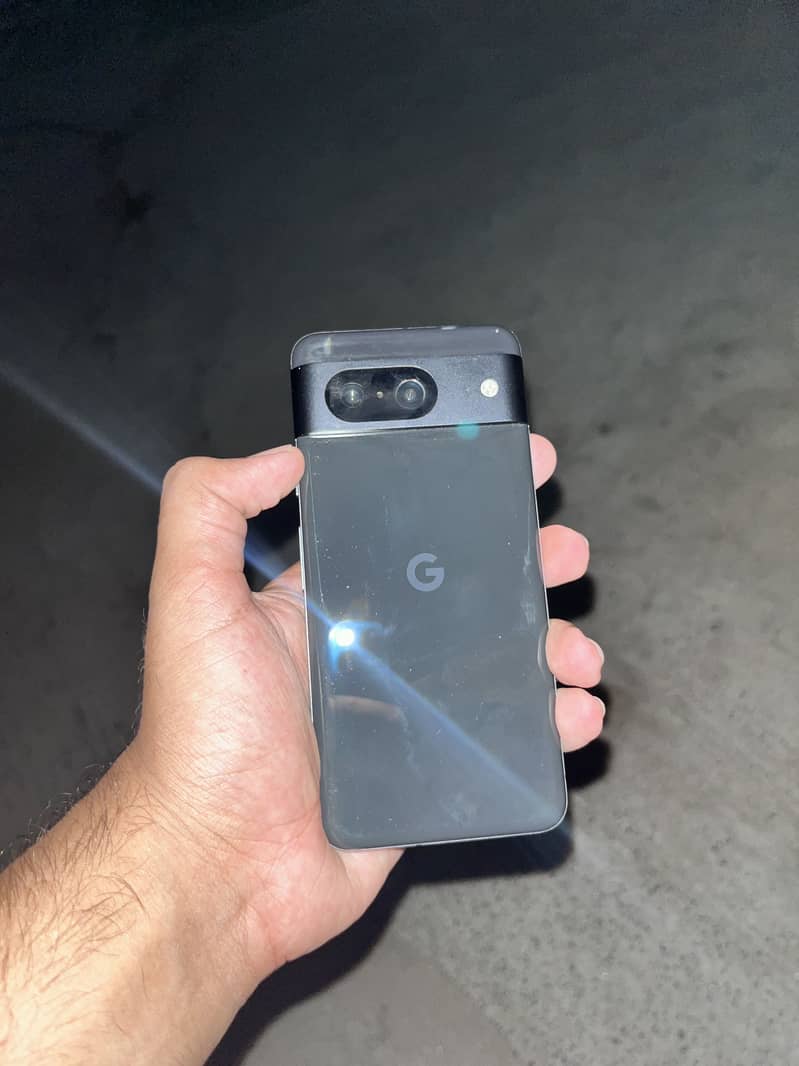 Google Pixel 8 3