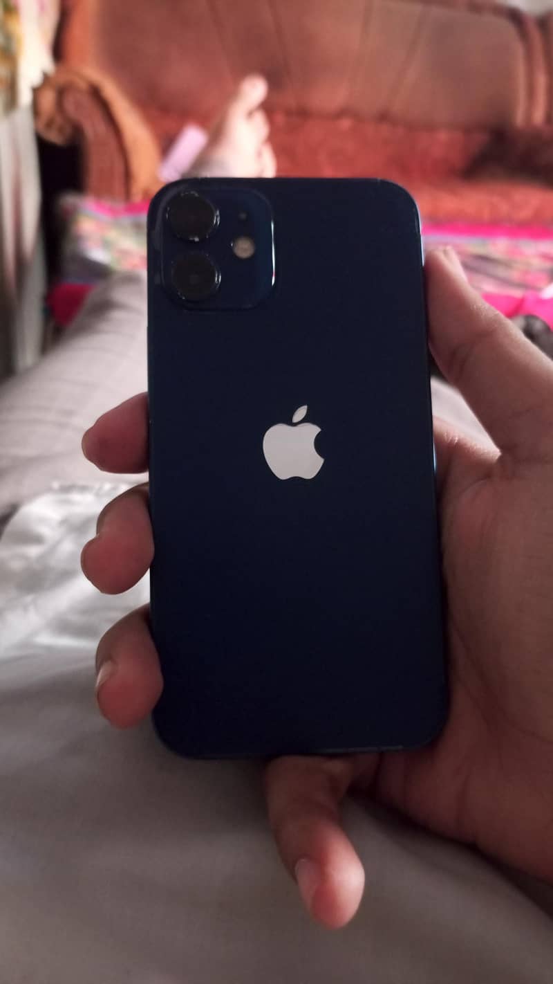 Apple iPhone 12 mini 3