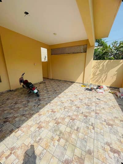 17-Marla 4-Bedroom's Tile Flooring (House) For Sale, Askari 10 Lahore Cantt | @nusratestate
