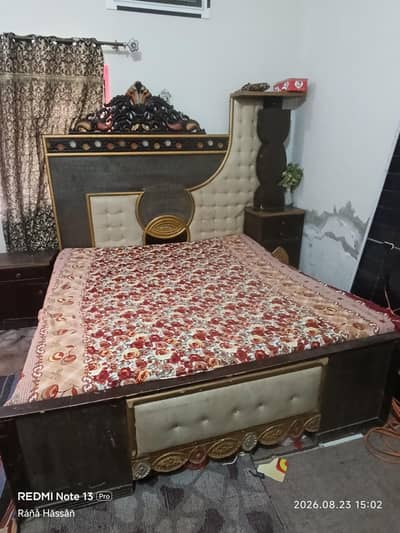 Bed and Dressing table for sale