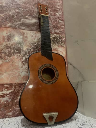 Guitar in small size best for new learners and as showpiece