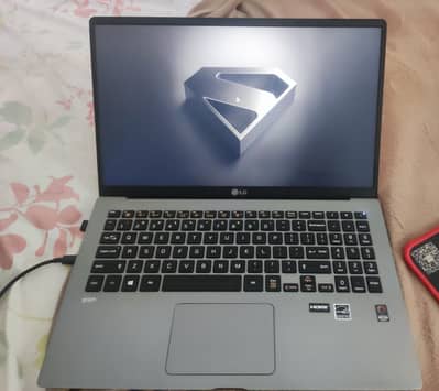 LG GRAM 15 i7 10th gen lightest laptop paper weight