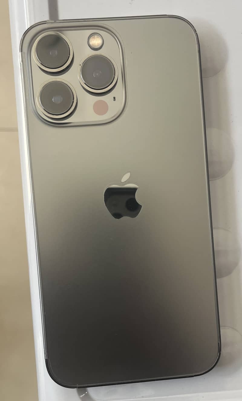Apple iPhone 13 Pro 3