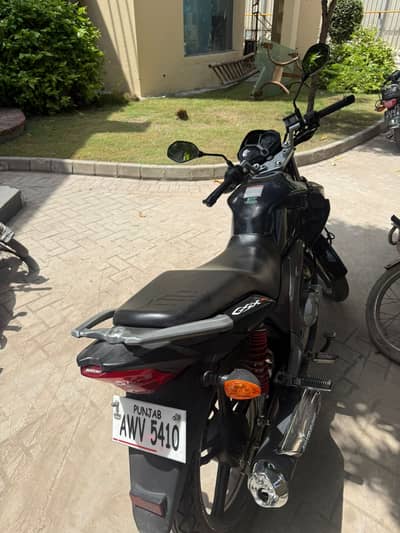 Suzuki GS-125 2024