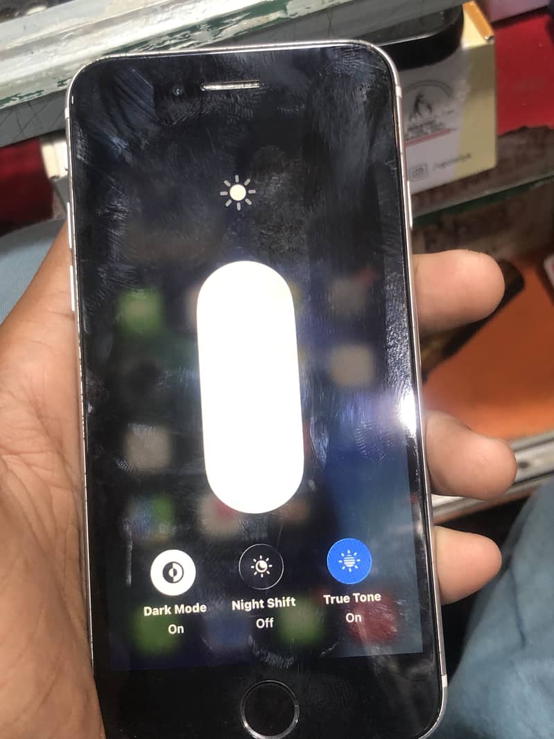 Apple iPhone SE 5