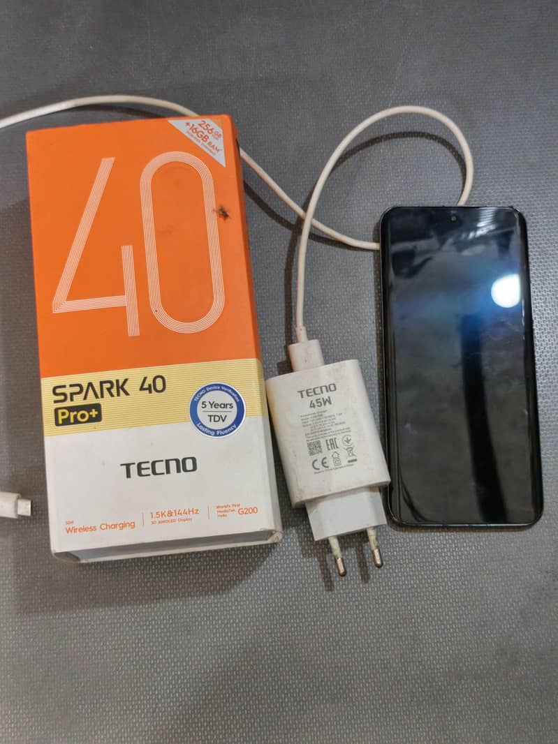 techno spark40 pro + 1
