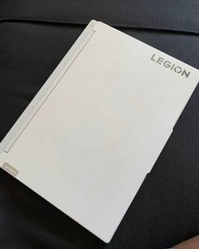 Lenovo Legion 7i – Gaming Monster | RTX 4070 | 32GB RAM | 1TB SSD