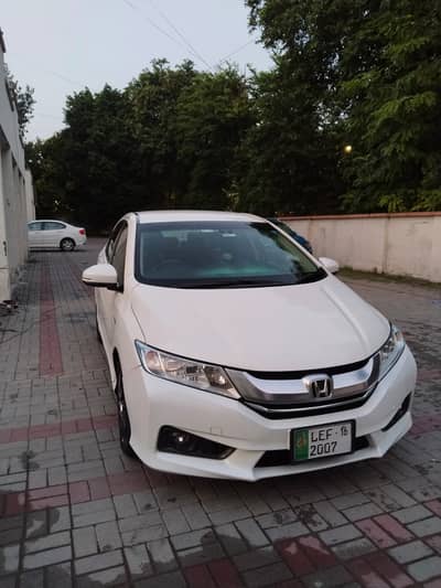 Honda Grace Hybrid LX 2015  – Excellent Condition 