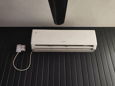10/10 condition non repair ac for sale 3 year used