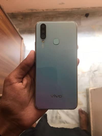 Vivo Y17
