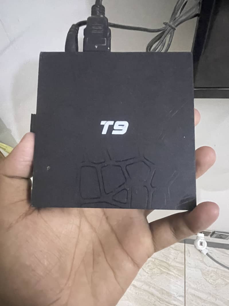T9 android box good condition 5