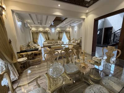 Pure sheesham solid dinning with 8 chairs