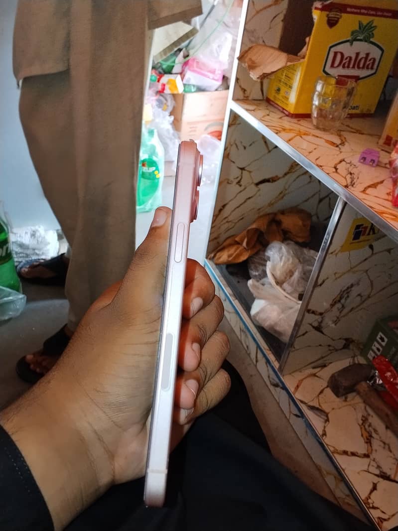 Apple iPhone 15 plus 1