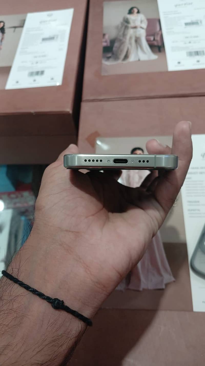 Apple iPhone 15 Pro 1