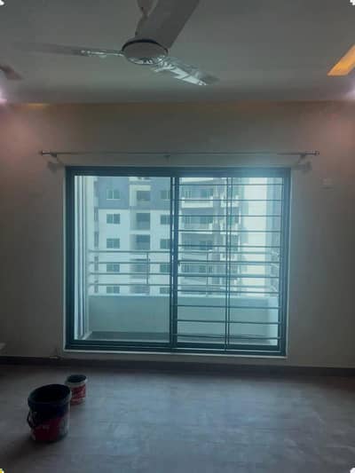 10-Marla 3-Bedroom's Tile Flooring (Apartment | Flat) For Sale | Askari 10 Lahore Cantt | @nusratestate