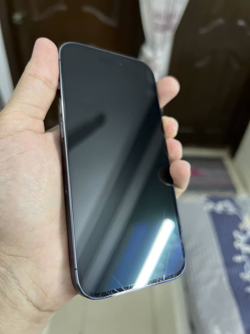 Apple iPhone 14 Pro 4
