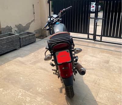 Suzuki GS 150 2017