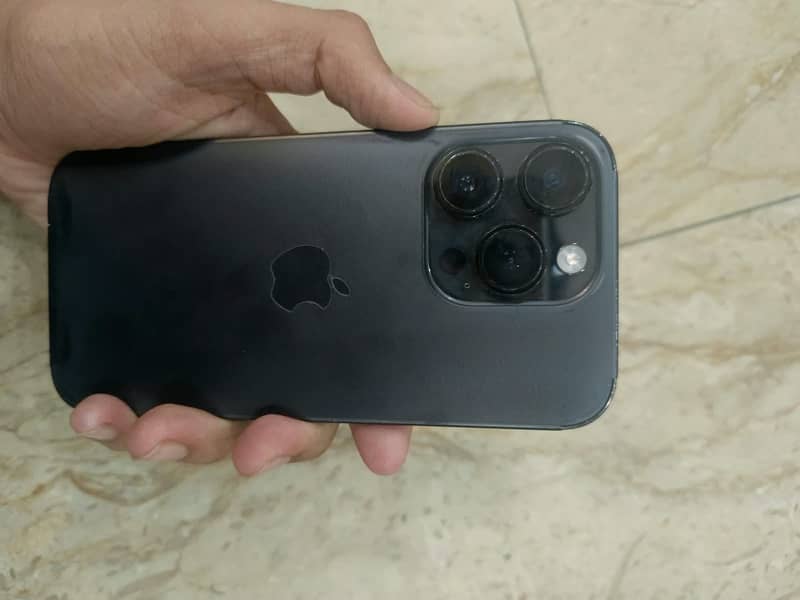 Apple iPhone 14 Pro 1