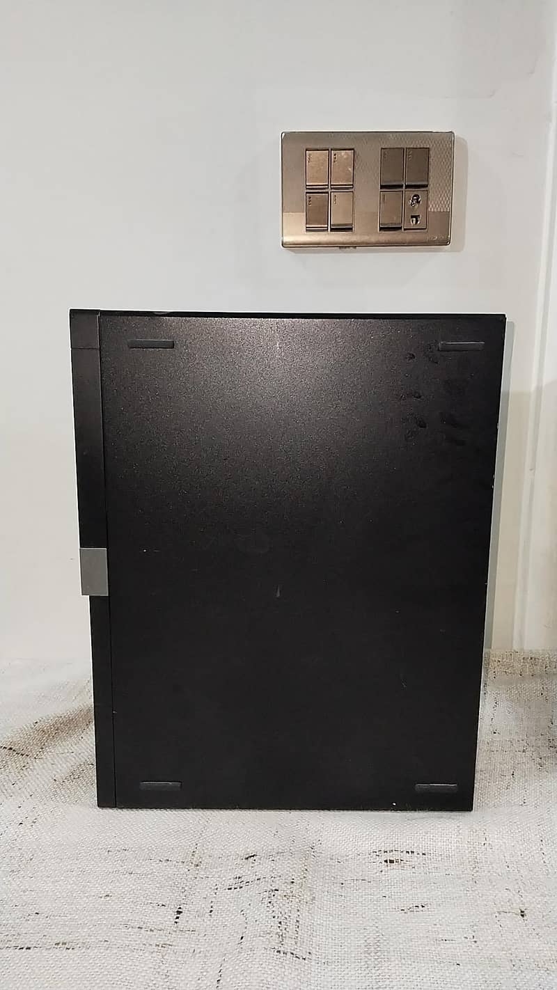 PC with screen 3