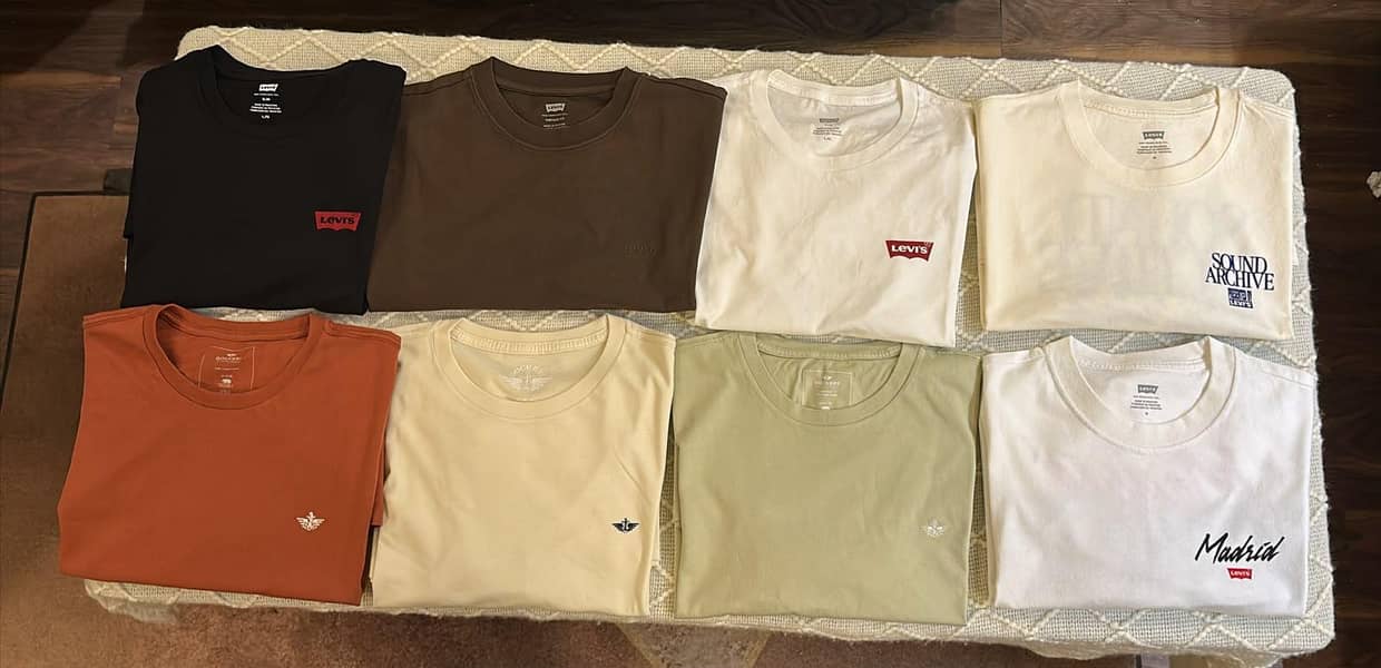 Levis Tees 2