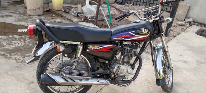 Honda CG 125 2016 model black