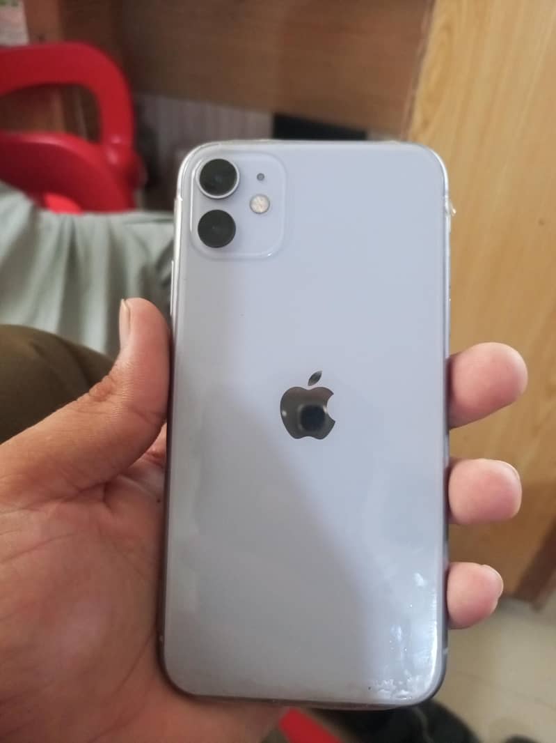 Apple iPhone 11 0