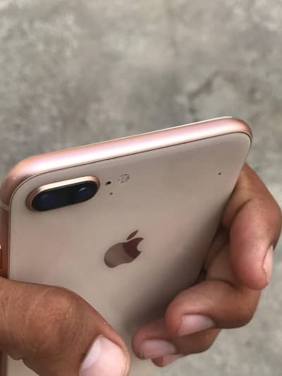 Apple iPhone 8 Plus