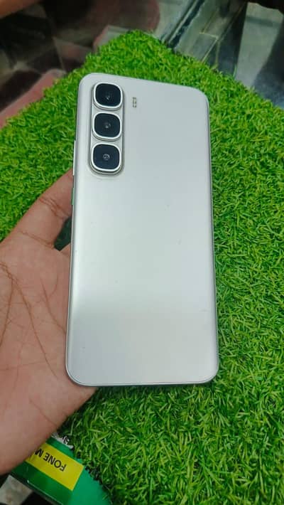 Infinix hot 60 pro plus (8+8) 256 gb
