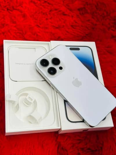 i Phone 8plus, 11,12,13,14,15 pro max on instalment Whatsap 3224144692